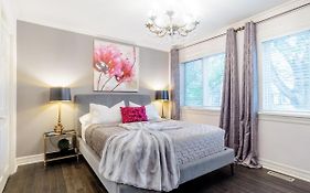 Downtown Luxury Victorian Retreat