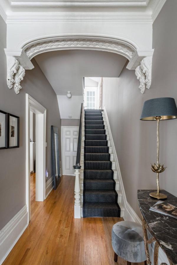Downtown Luxury Victorian Retreat Hotel Toronto Exterior photo