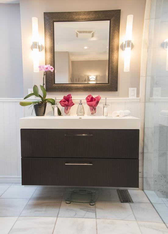 Downtown Luxury Victorian Retreat Hotel Toronto Exterior photo
