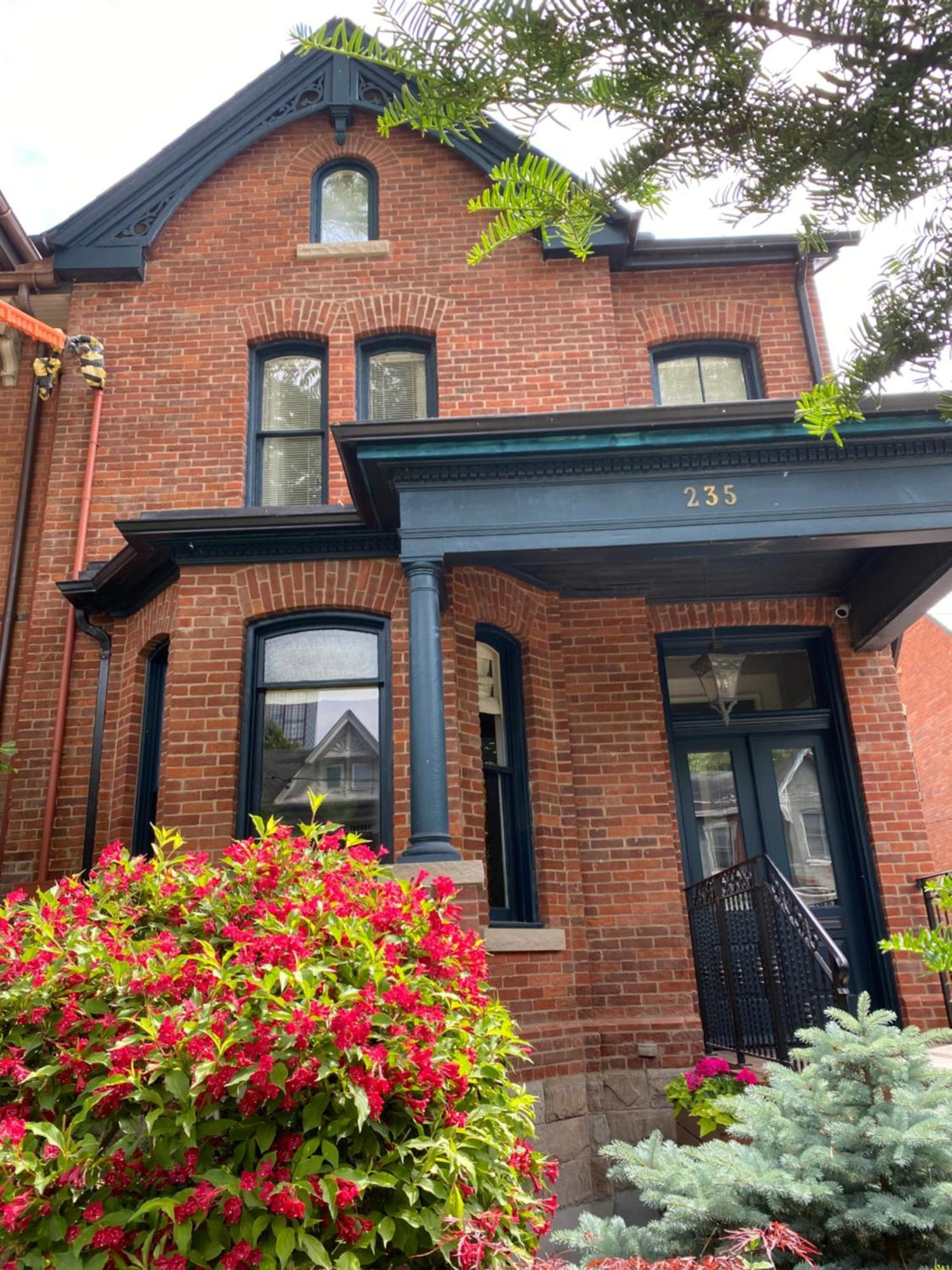 Downtown Luxury Victorian Retreat Hotel Toronto Exterior photo